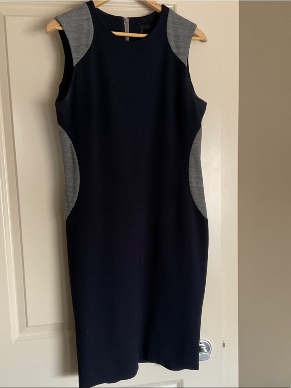obakki bodycon sleeveless dress. Size 12
